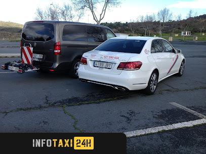 taxista Taxi Felix Montes Vehiculos Mercedes 5 7 Plaza En Plasencia Y Valdeobispo Con Bola De Remolque Porta Bicicletas Remolque