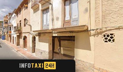 taxista Taxi Miravet Gracia Vives