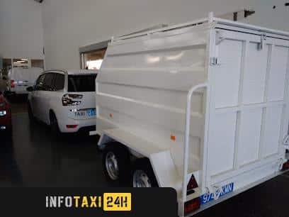 taxista Taxi Paco Teruel En Almadén De La Plata