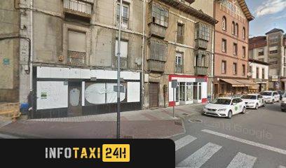 taxista Taxi Piloña Sociedad Cooperativa