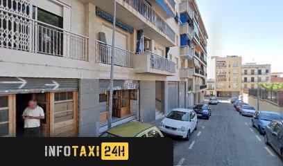 taxista Torre Taxi Ràdio Estació De Renfe